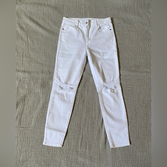 NWOT Cello White Denim Distressed Skinny Jeans sz 9 - Picture 6 of 6